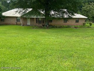 2723 Davis Road, Terry, MS 39170