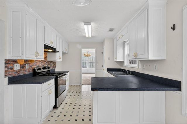 20 Crooked Creek Way, Covington, GA 30016