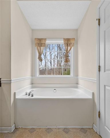 20 Crooked Creek Way, Covington, GA 30016