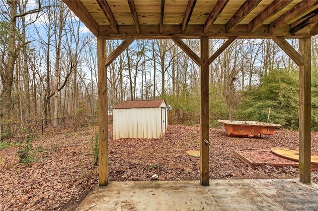 20 Crooked Creek Way, Covington, GA 30016