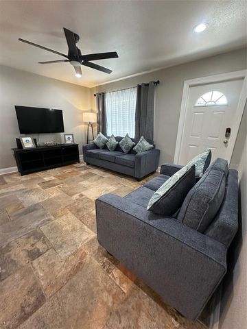 718 STRAIN BOULEVARD, Lakeland, FL 33815