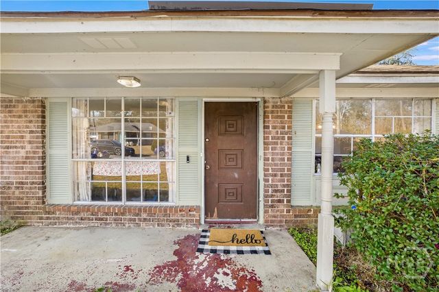 2133 Westlake Avenue, Savannah, GA 31405