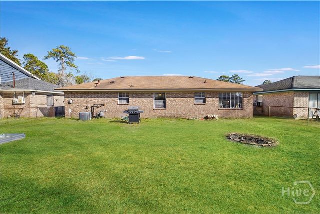 2133 Westlake Avenue, Savannah, GA 31405