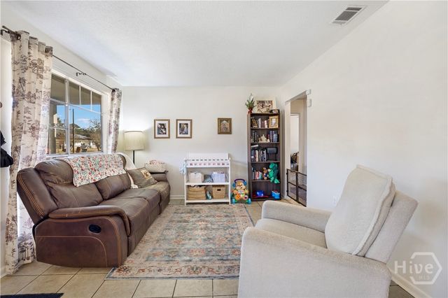 2133 Westlake Avenue, Savannah, GA 31405