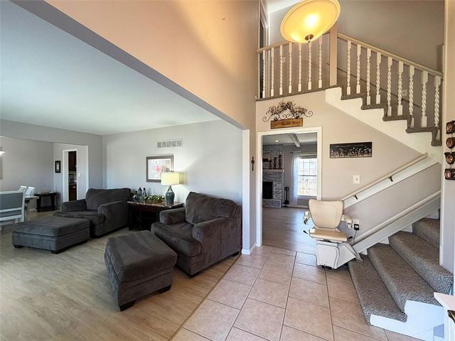 1608 SW 21st Street, Blue Springs, MO 64015