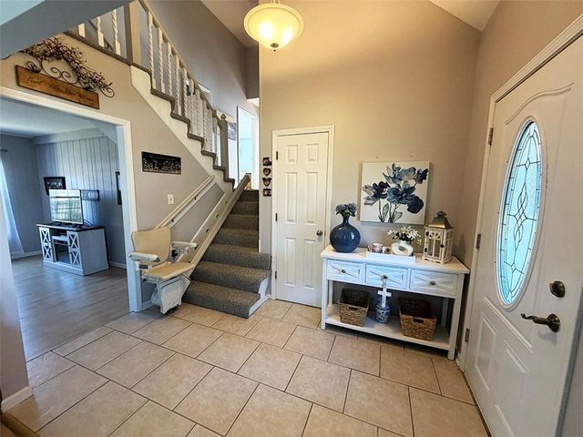 1608 SW 21st Street, Blue Springs, MO 64015