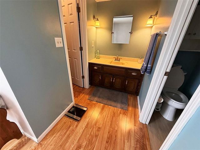 1608 SW 21st Street, Blue Springs, MO 64015