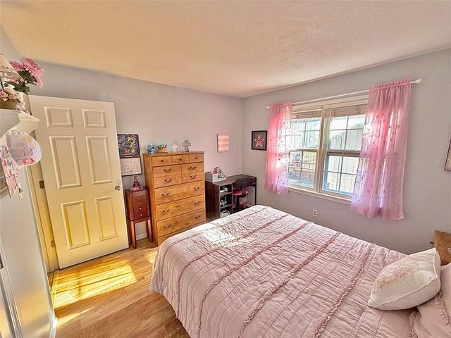 1608 SW 21st Street, Blue Springs, MO 64015