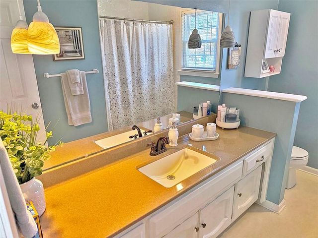 1608 SW 21st Street, Blue Springs, MO 64015