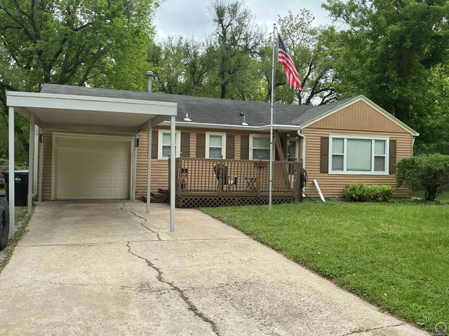 2425 SW 26th DR, Topeka, KS 66611