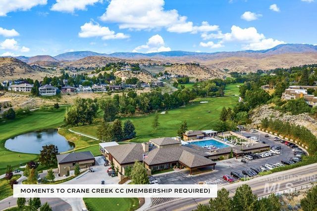 839 E Hearthstone Dr, Boise, ID 83702
