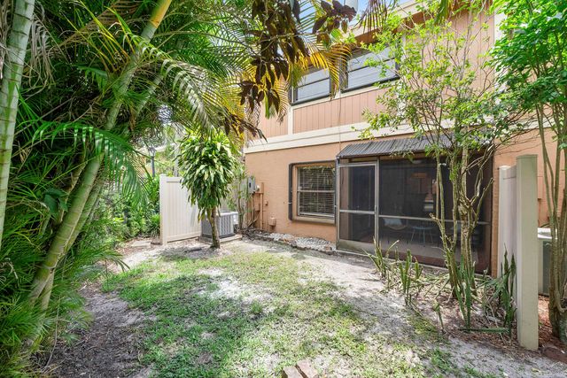 2047 NW 45th Avenue 2047, Coconut Creek, FL 33066