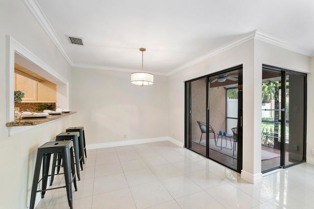 2047 NW 45th Avenue 2047, Coconut Creek, FL 33066