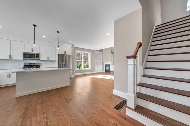 8 Weber Farm Road 8, Wrentham, MA 02093