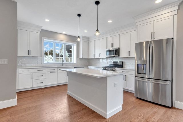 8 Weber Farm Road 8, Wrentham, MA 02093