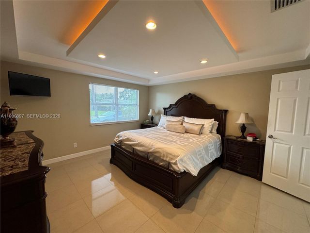 1460 NE 30th Ct, Pompano Beach, FL 33064