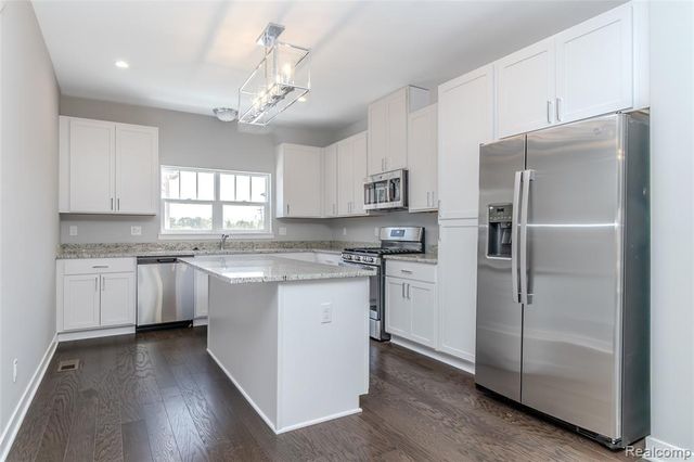 25535 Grandview Lane 30, Novi, MI 48375