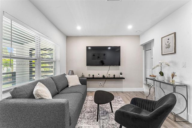 1521 NE 118th Ter 1, Miami, FL 33161