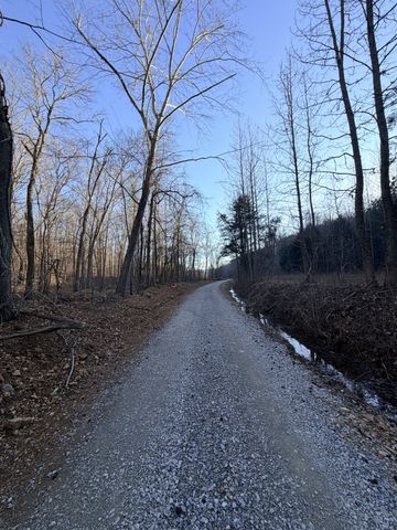 2 John Ross Hollow Rd, Erin, TN 37061