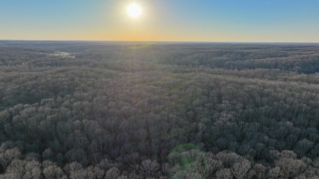 2 John Ross Hollow Rd, Erin, TN 37061