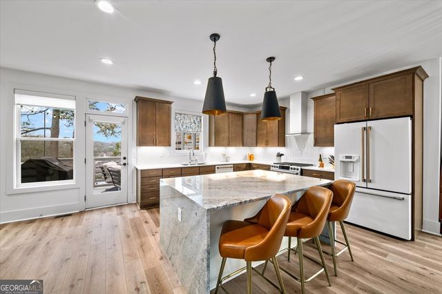 301 Penny Court, Sandy Springs, GA 30328