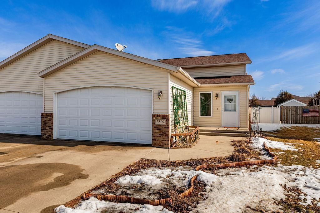 3509 Eagle Run Lane, West Fargo, ND 58078