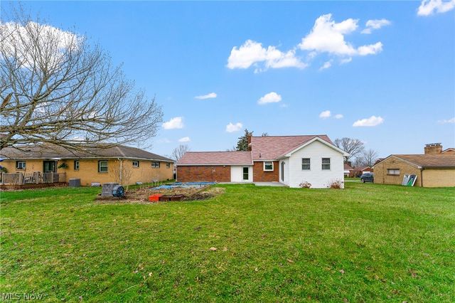 687 Moore Avenue, Campbell, OH 44405