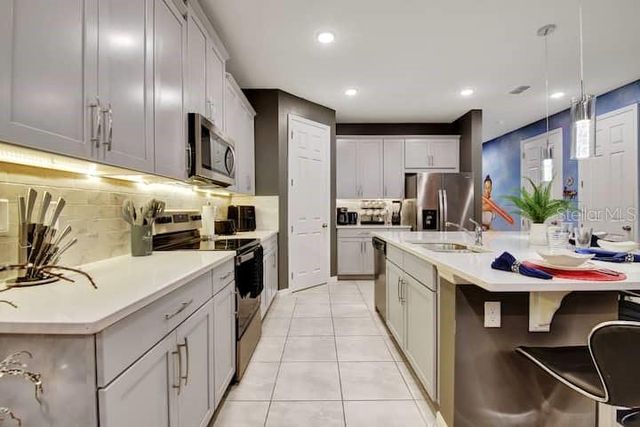 1919 TROPICAL PALMS CIRCLE, Kissimmee, FL 34747