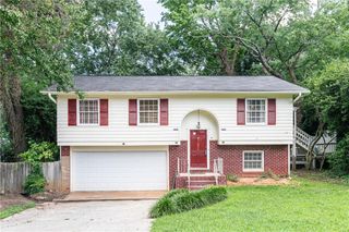 2831 Carolyn SE Drive, Smyrna, GA 30080