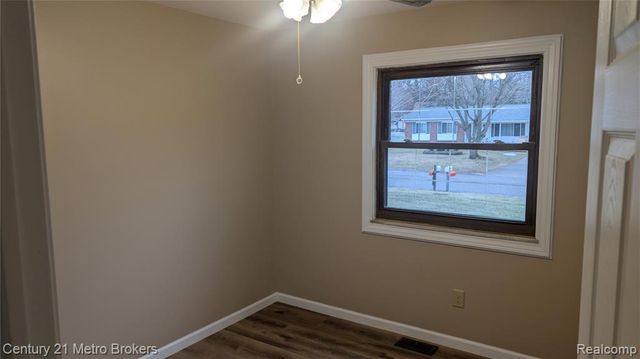 7445 New Hampshire Drive, Davison, MI 48423