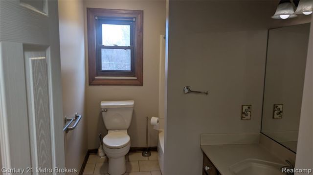 7445 New Hampshire Drive, Davison, MI 48423