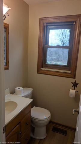 7445 New Hampshire Drive, Davison, MI 48423