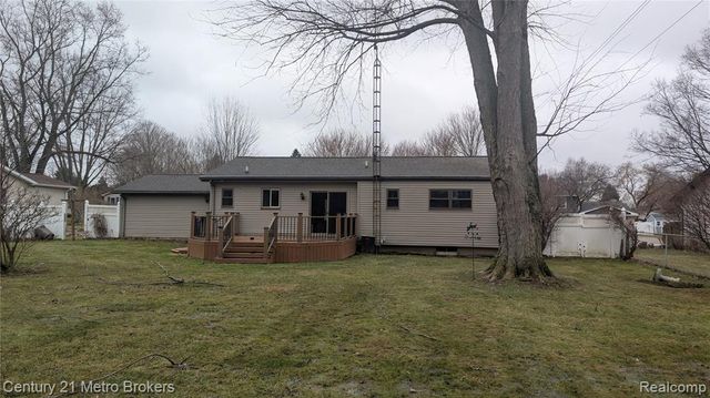 7445 New Hampshire Drive, Davison, MI 48423