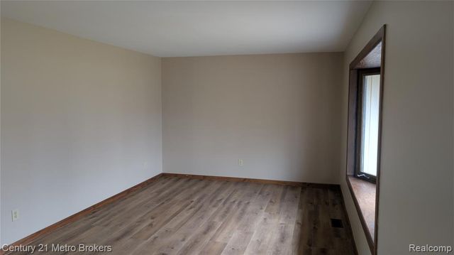 7445 New Hampshire Drive, Davison, MI 48423