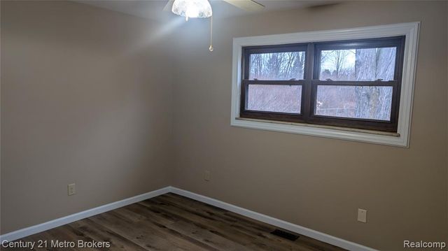 7445 New Hampshire Drive, Davison, MI 48423