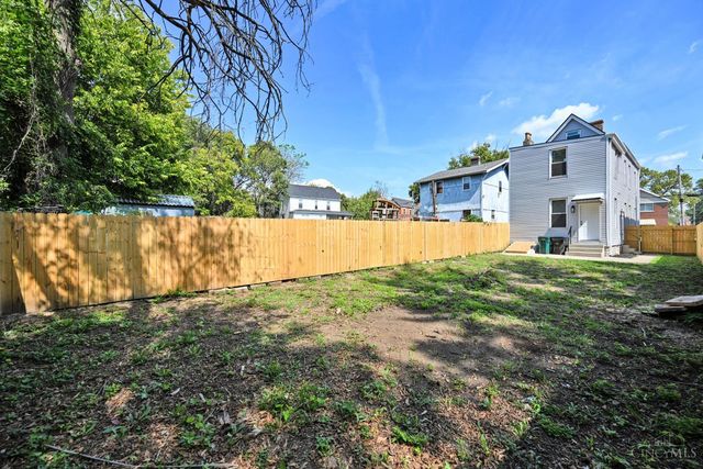 4603 W Mitchell Avenue, Cincinnati, OH 45232