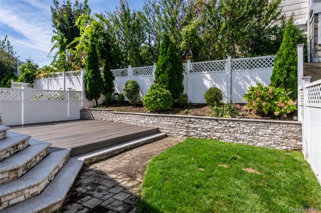7 Ronalds Avenue, New Rochelle, NY 10801