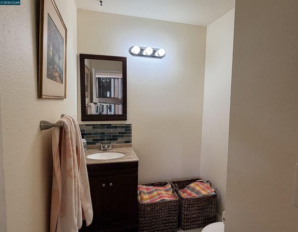 1506 Ashwood Dr, Martinez, CA 94553