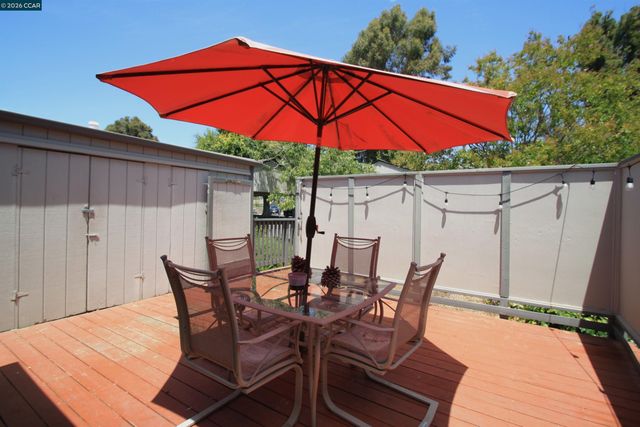 1506 Ashwood Dr, Martinez, CA 94553