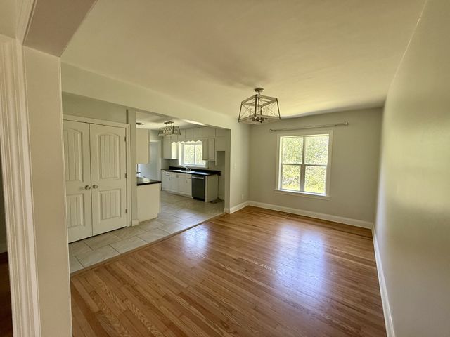 645 Neals Ln, Gallatin, TN 37066