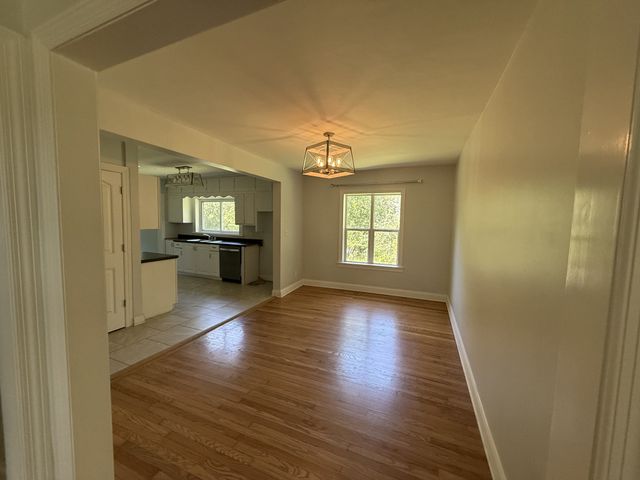 645 Neals Ln, Gallatin, TN 37066