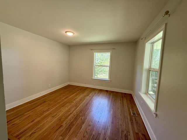645 Neals Ln, Gallatin, TN 37066