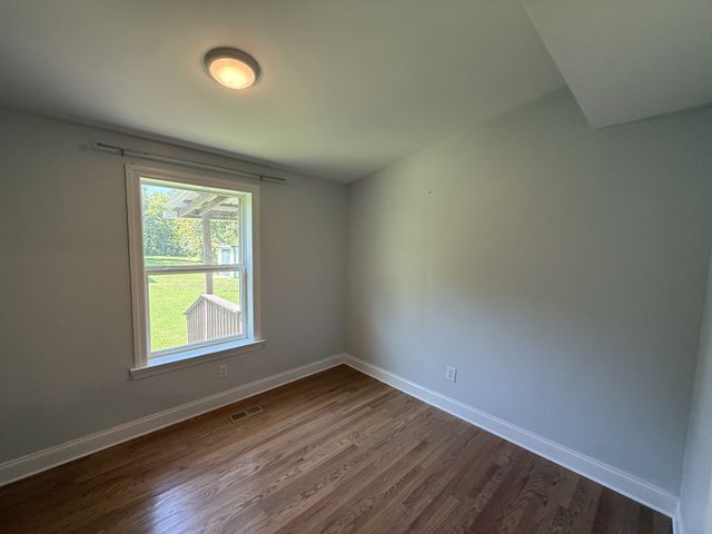 645 Neals Ln, Gallatin, TN 37066