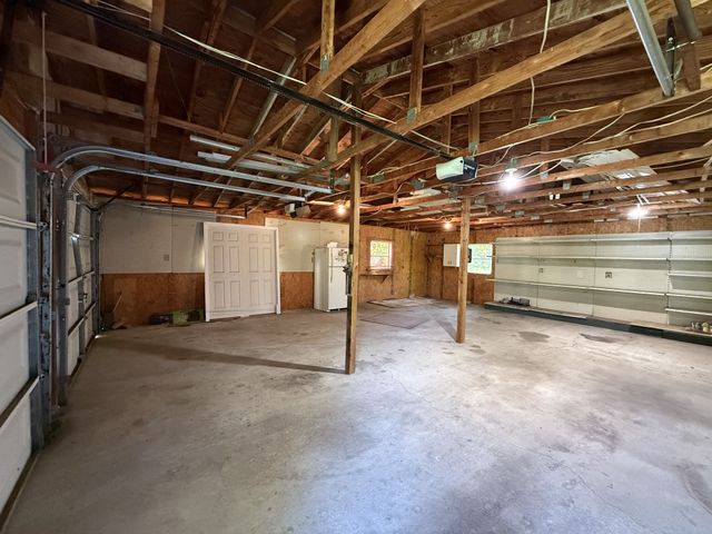 645 Neals Ln, Gallatin, TN 37066