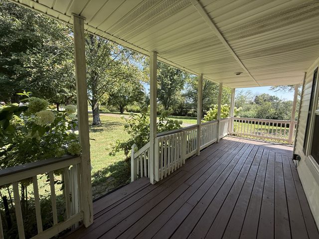 645 Neals Ln, Gallatin, TN 37066