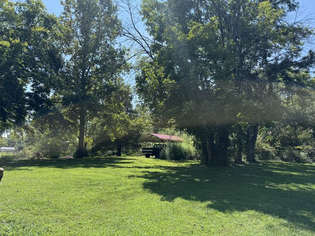 645 Neals Ln, Gallatin, TN 37066