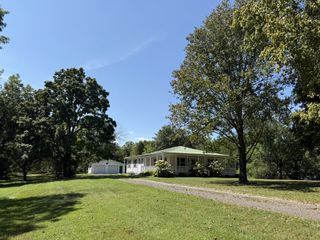 645 Neals Ln, Gallatin, TN 37066