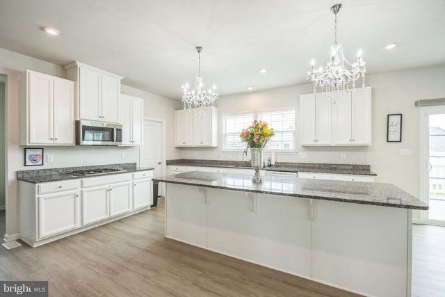 82 KINGSBERRY LN, Woodstown, NJ 08098