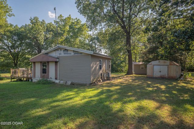 9237/9239 County Rd 90, Carthage, MO 64836
