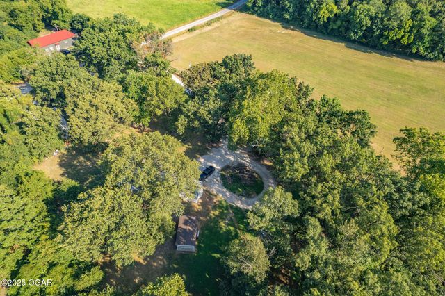 9237/9239 County Rd 90, Carthage, MO 64836